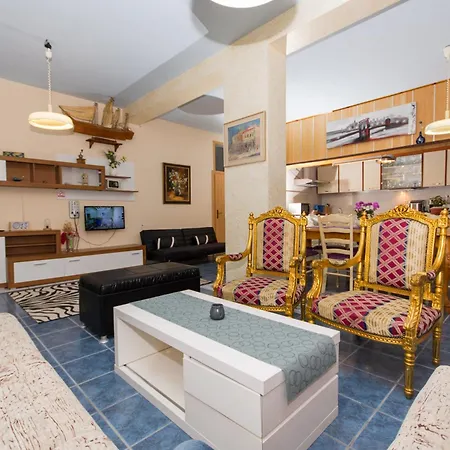 شقة Premium تروغير